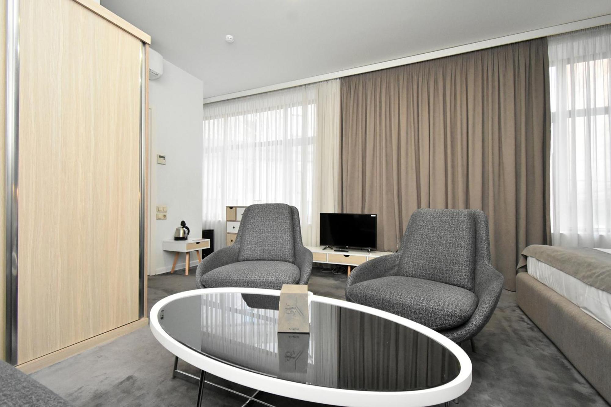In City Hotel エレバン エクステリア 写真