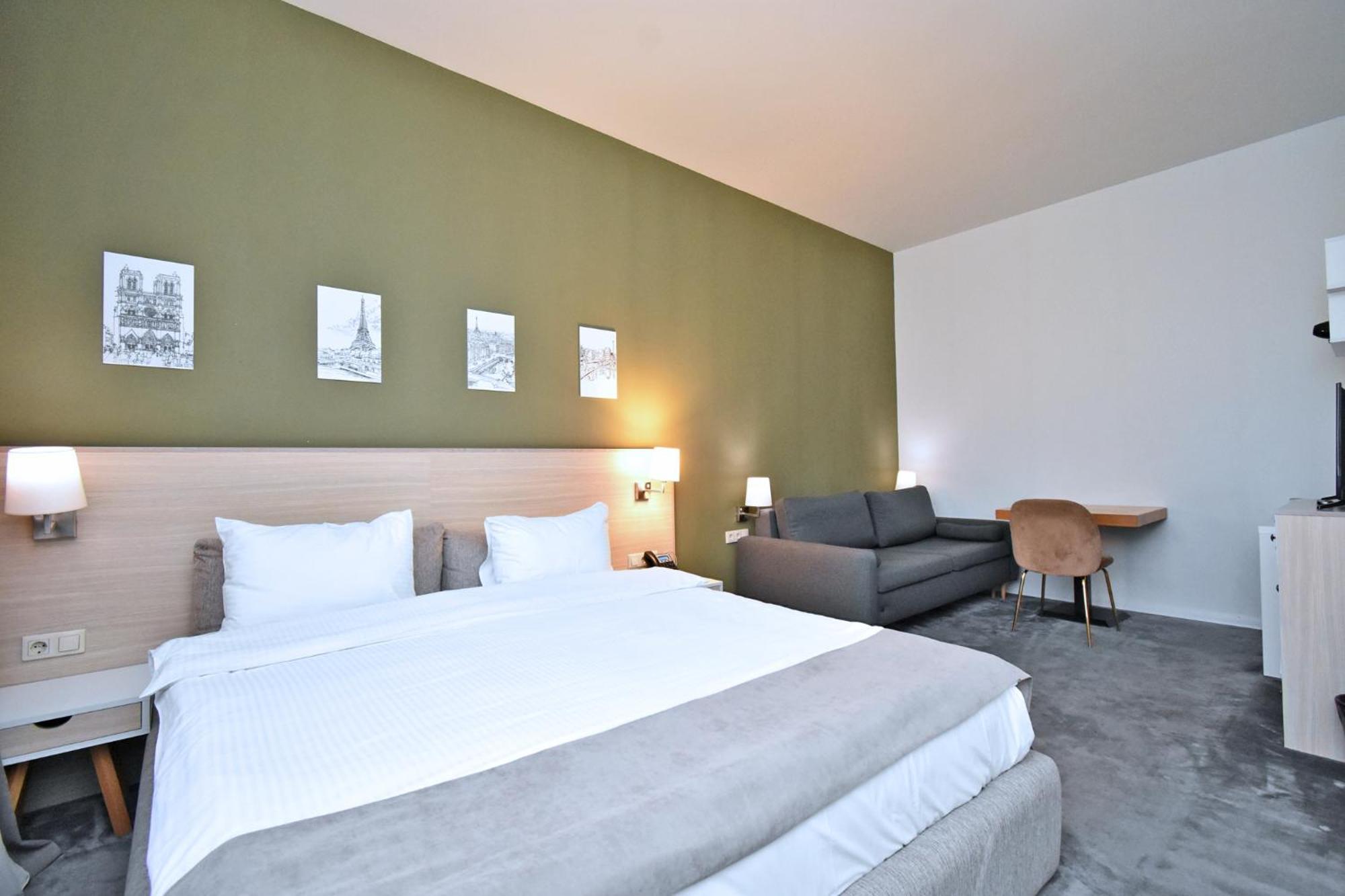 In City Hotel エレバン エクステリア 写真