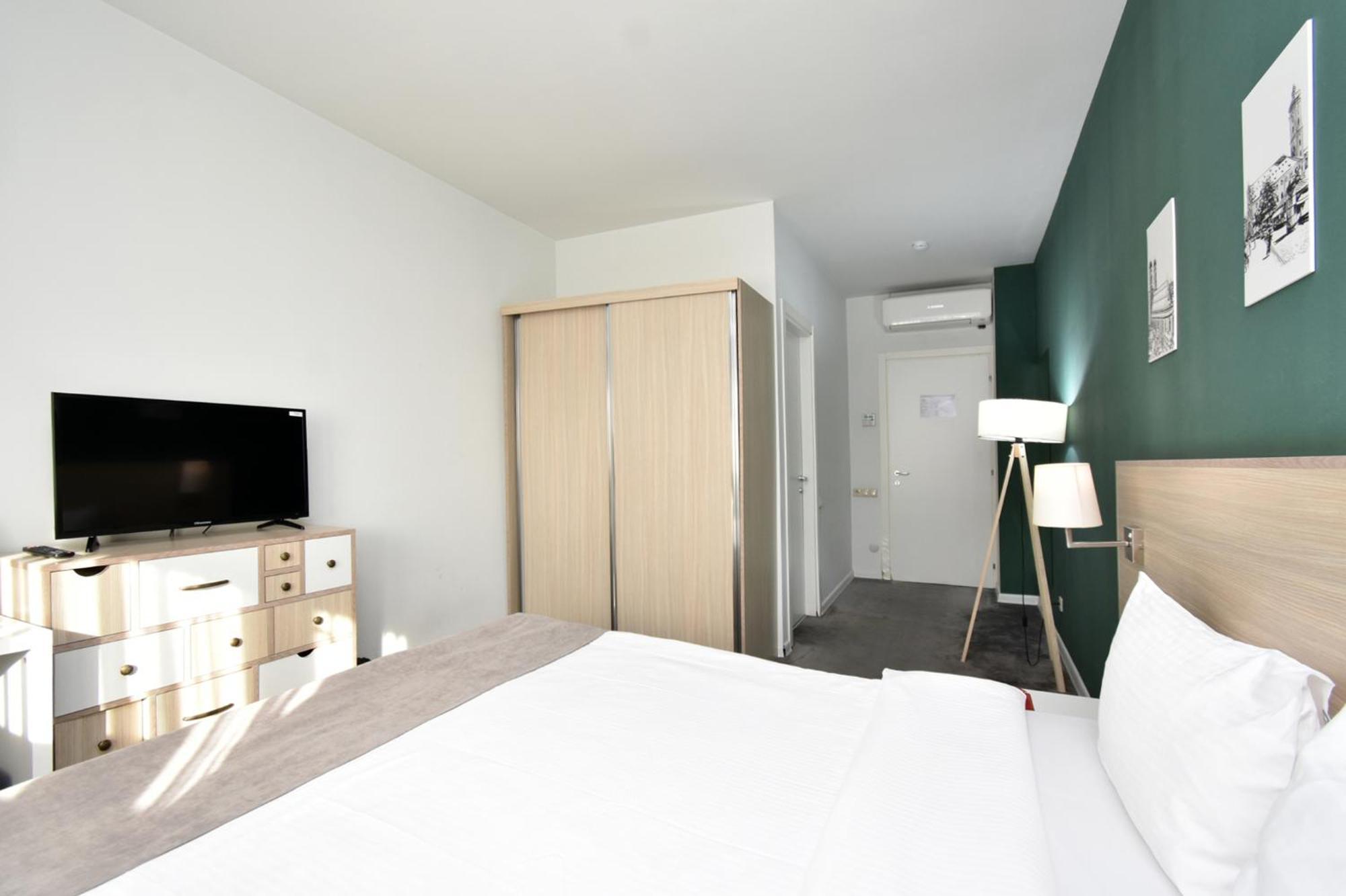 In City Hotel エレバン エクステリア 写真